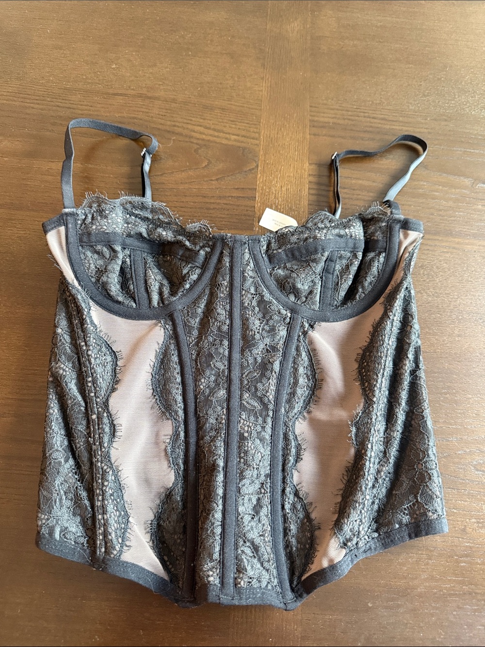 Women’s out from under Top Size S